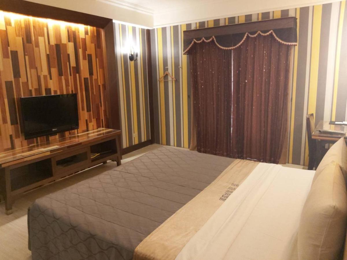 CHATEAU MOTEL  Kaohsiung Extérieur photo