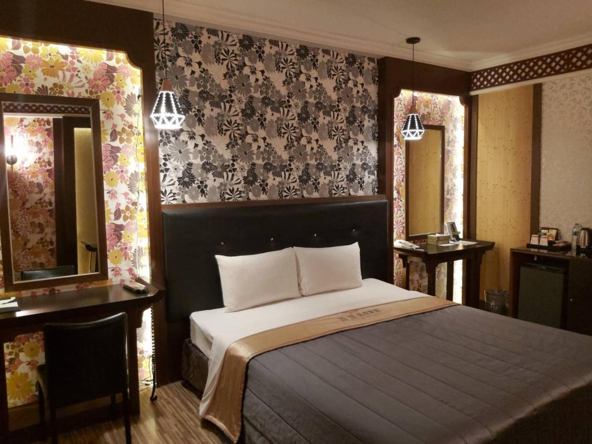CHATEAU MOTEL  Kaohsiung Extérieur photo