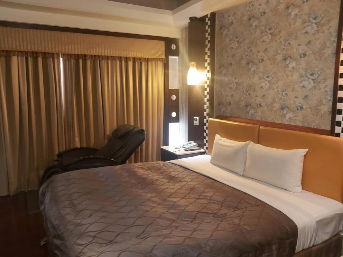 CHATEAU MOTEL  Kaohsiung Extérieur photo